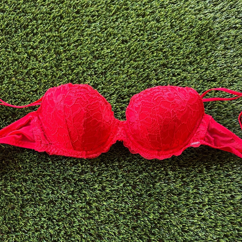 PINK Victoria's Secret Bold Red Lace Bra